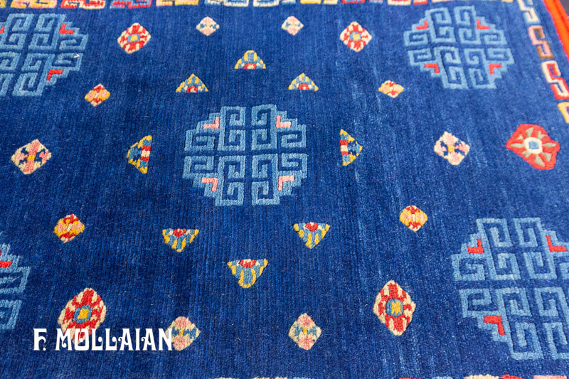 Antique Tibetan Rug n°:78743284